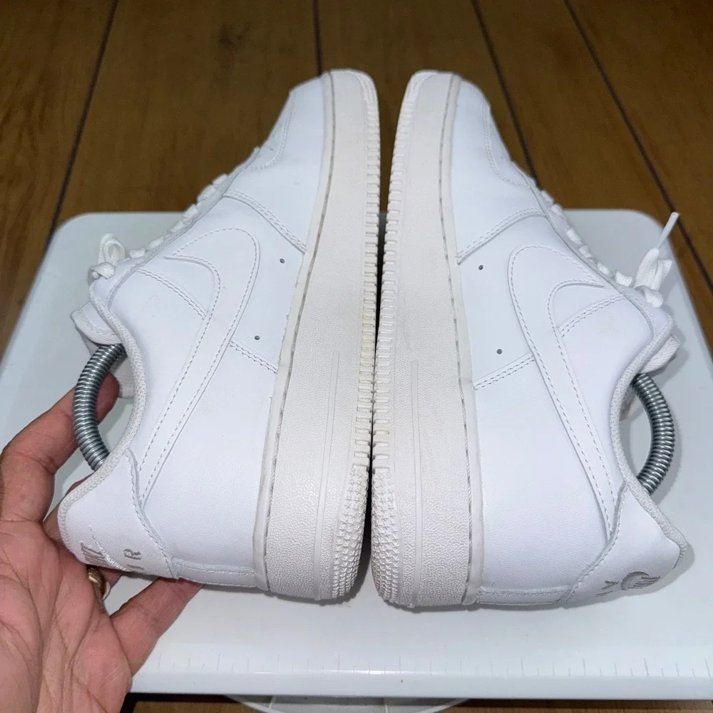 Nike Air Force 1 07 Low Triple White Mens Sneakers CW2288-111 Size 9